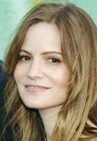 Jennifer Jason Leigh