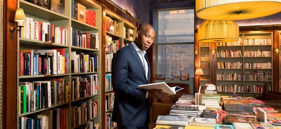 Ta-Nehisi Coates in a book store